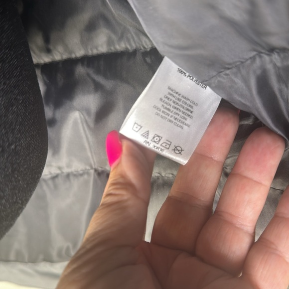 New Era Pinstripe Bowl Yankee Stadium Gray down Jacket Mens Size Small - Picture 13 of 15